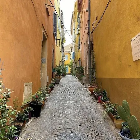 La Badine Appartement 5 Personnes Avec Balneo Et Clim 4* Hyères
