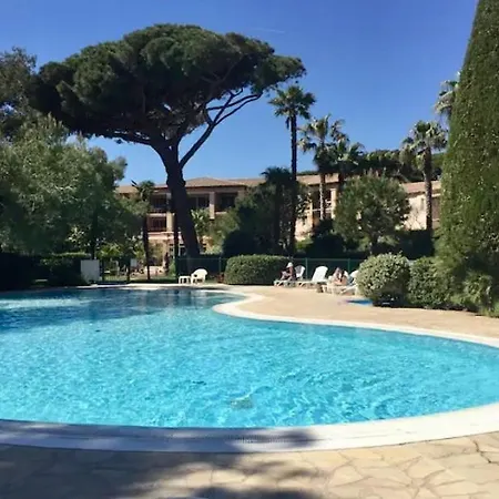 La Badine Renove De Gamme Balneo Climatisation Апарт-отель Йер